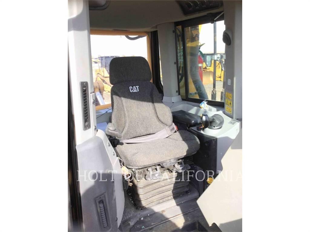 CAT D8T 3W Pásové dozery