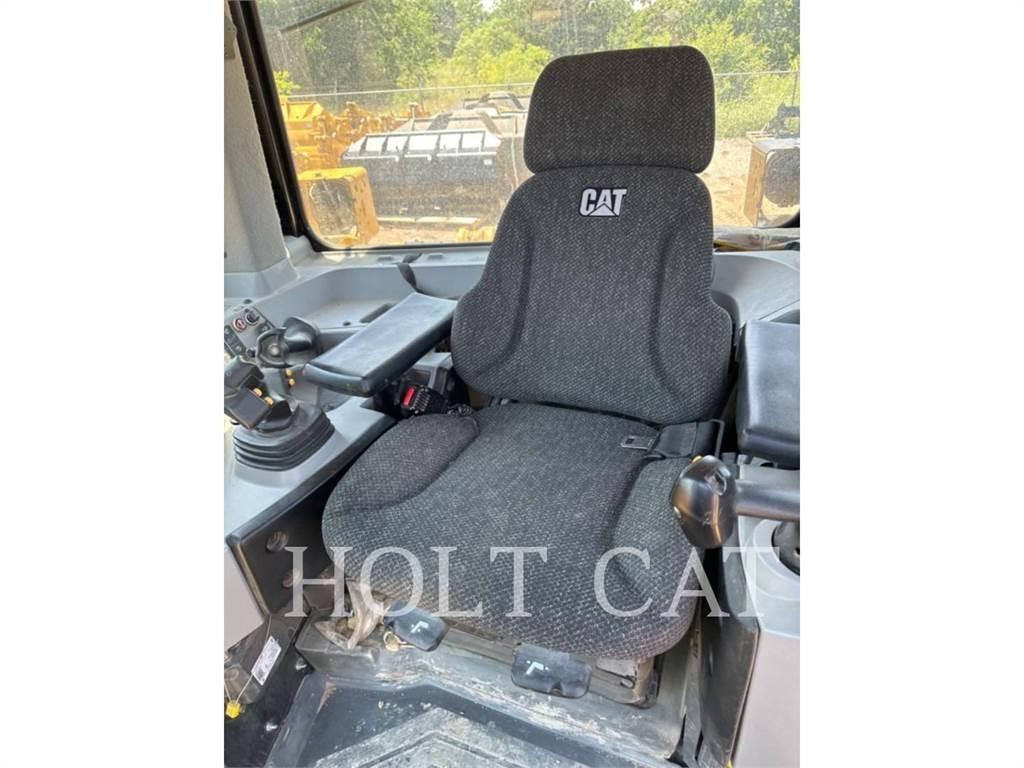 CAT D8T ABRI Pásové dozery