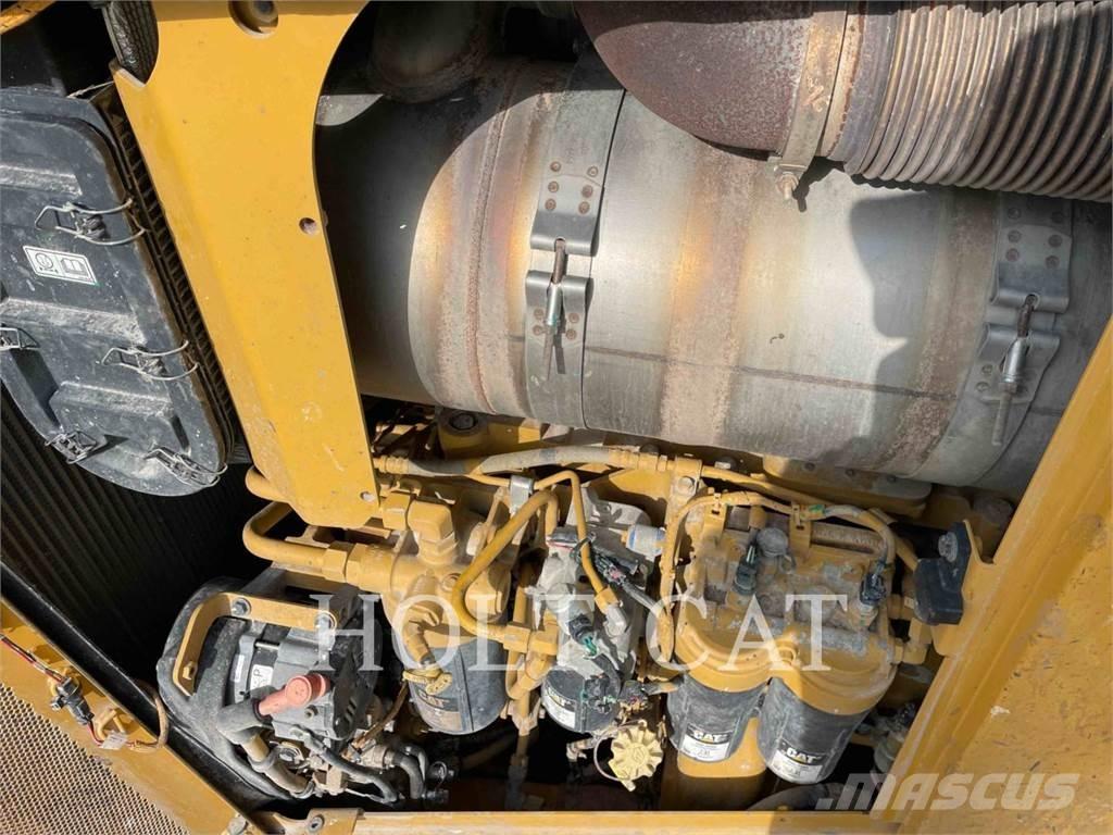 CAT D8T MS Pásové dozery