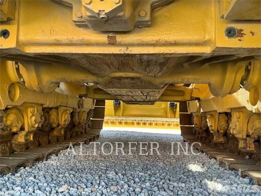CAT D8T W Pásové dozery