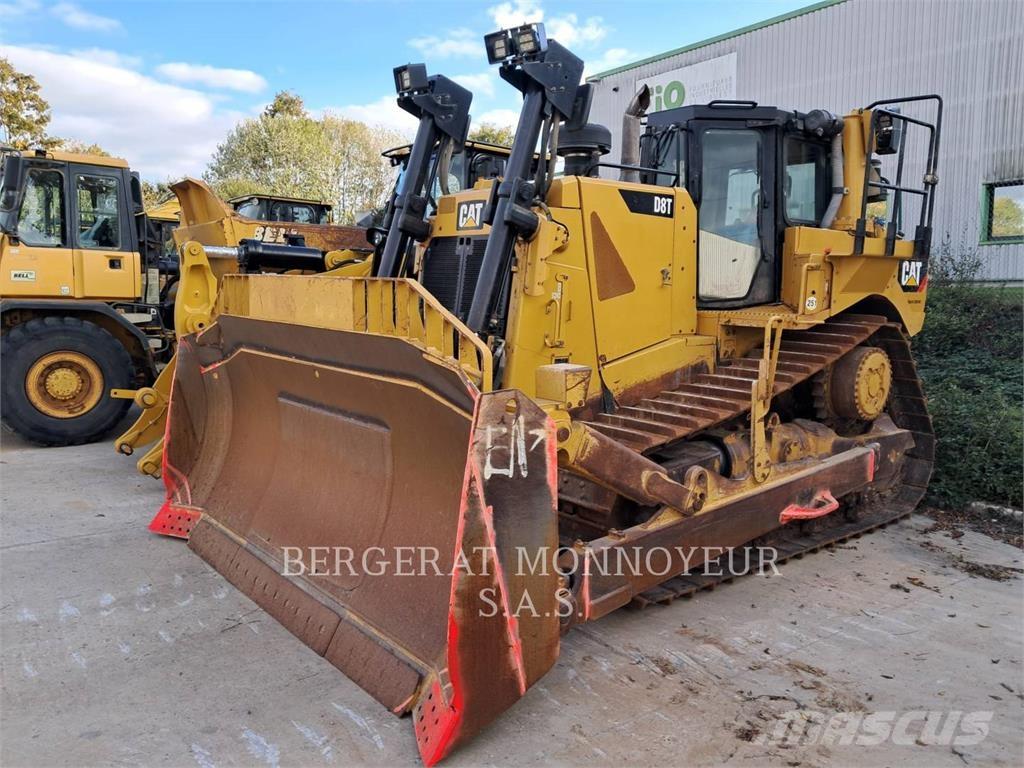 CAT D8T4F Pásové dozery