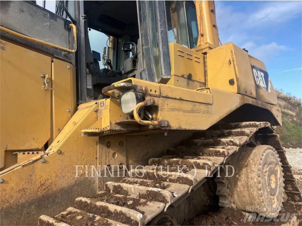 CAT D9 Pásové dozery