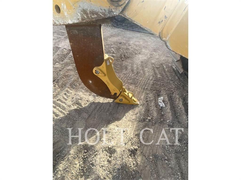 CAT D9 Pásové dozery