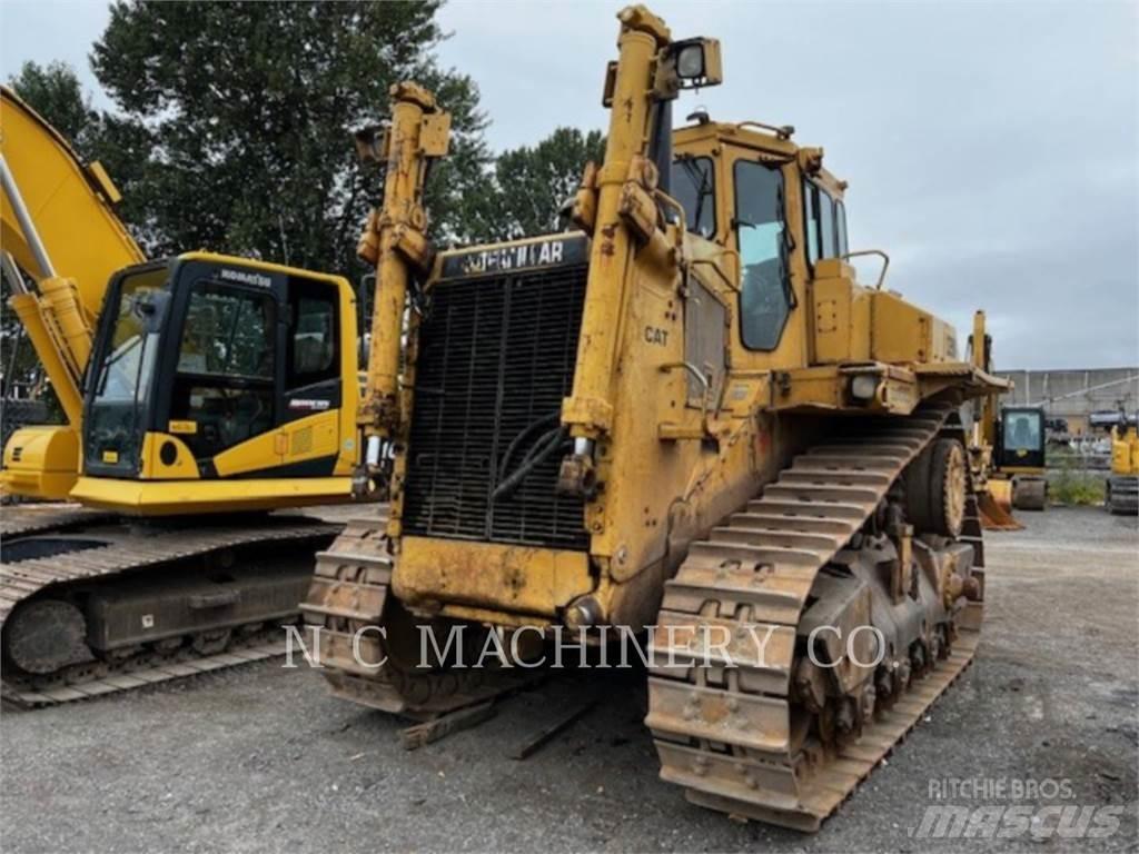 CAT D9N Pásové dozery