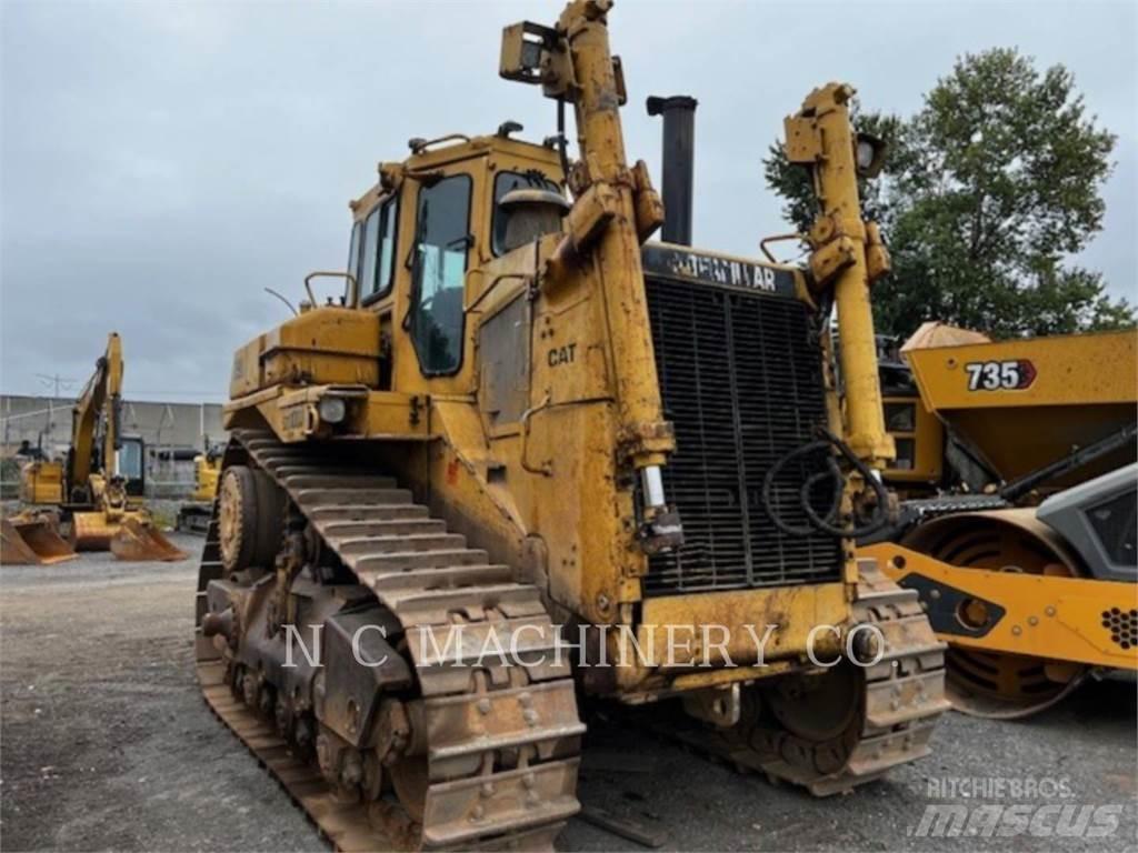 CAT D9N Pásové dozery