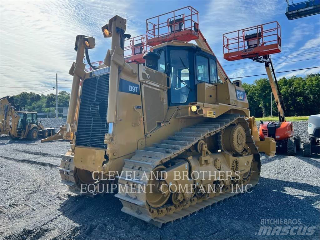 CAT D9T Pásové dozery