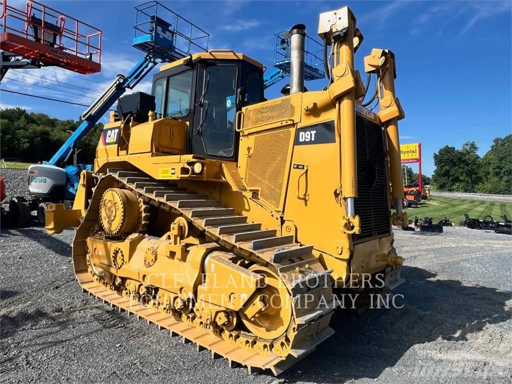CAT D9T Pásové dozery