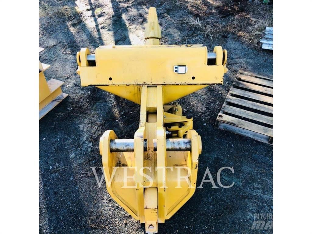 CAT D9T RIPPER Půdní rozrušovače