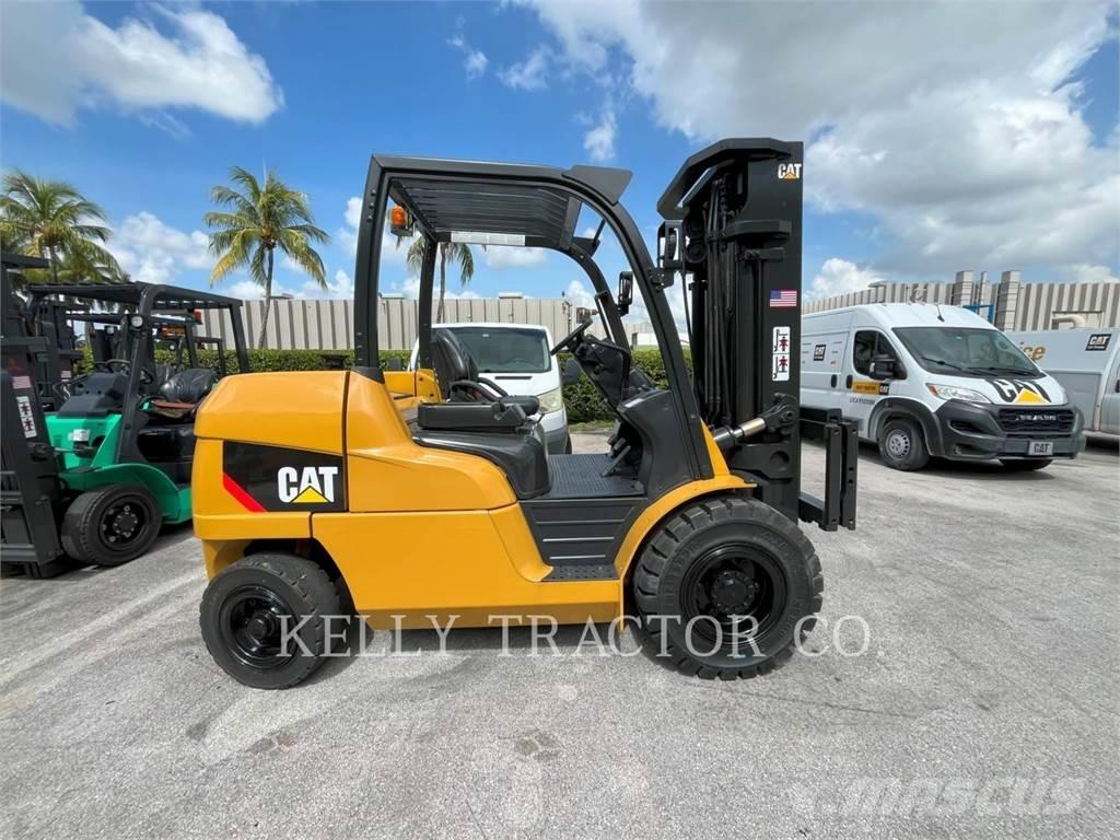 CAT DP50CN1 Dieselové vozíky