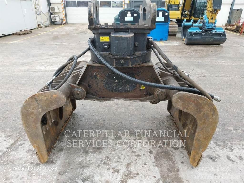 CAT G332 Klešťové drapáky