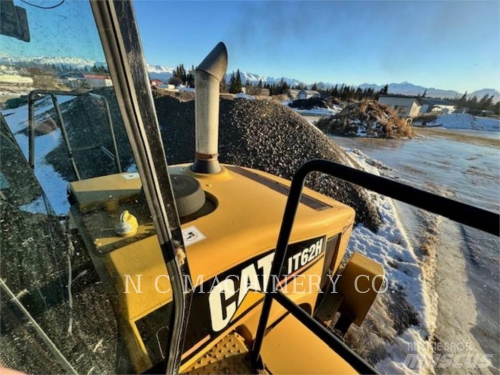 CAT IT62H Kolové nakladače