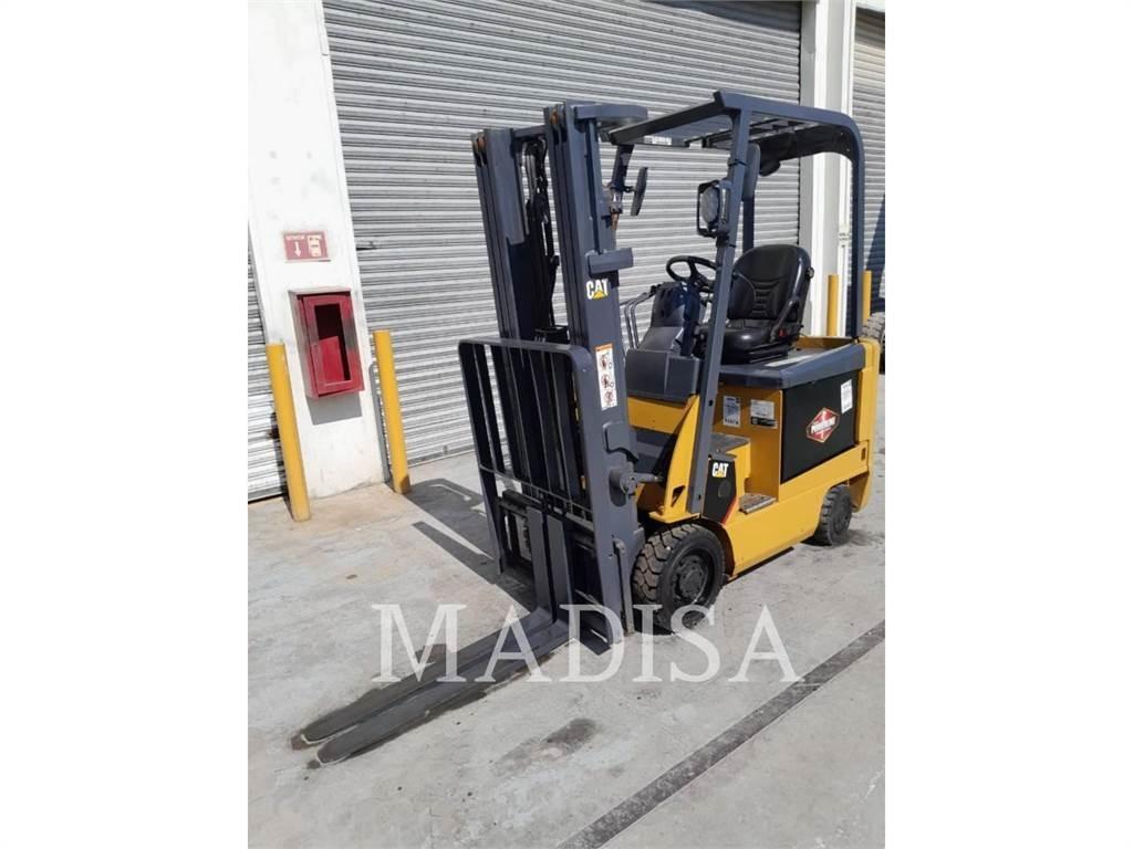 CAT LIFT TRUCKS E3500 Další