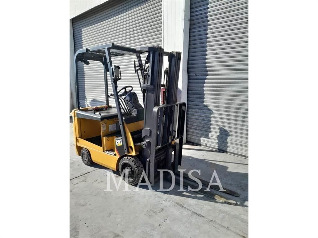 CAT LIFT TRUCKS E3500-AC Další
