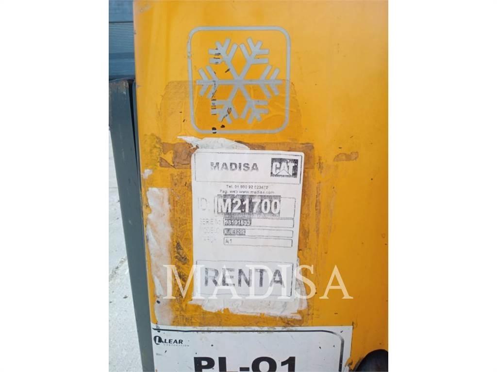 CAT LIFT TRUCKS EJE120E Další