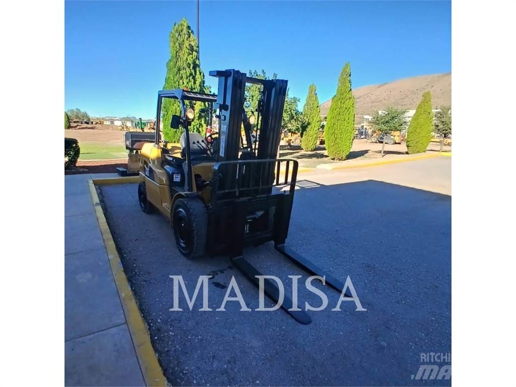 CAT LIFT TRUCKS PD11000 Dieselové vozíky