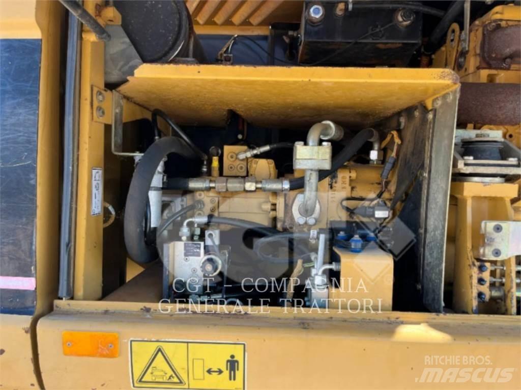 CAT M315C Kolová rýpadla