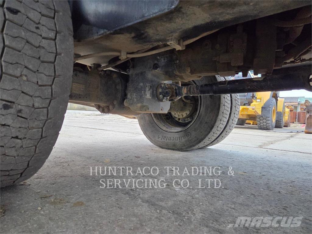 CAT M315F Kolová rýpadla