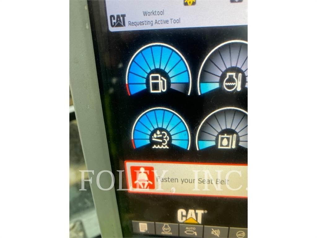 CAT M318F Kolová rýpadla