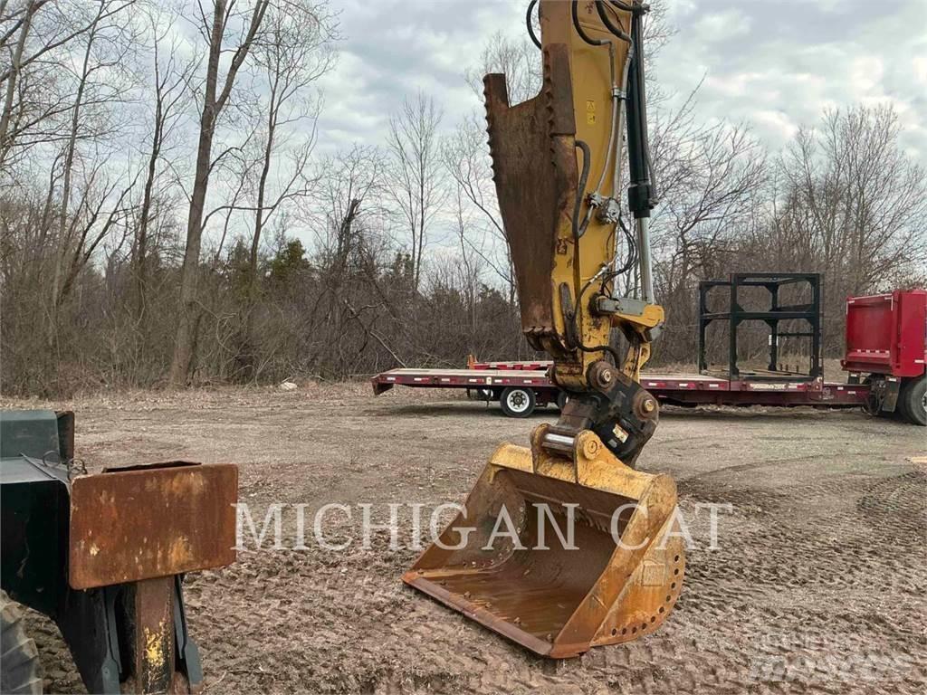 CAT M320F PMTQ Kolová rýpadla