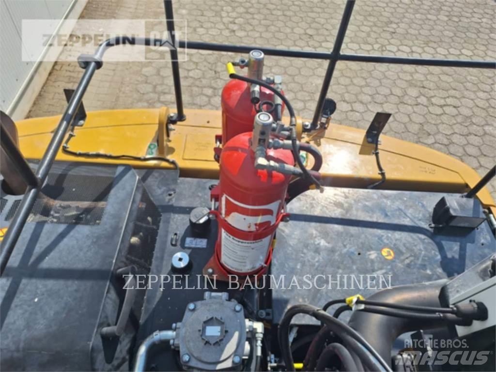 CAT MH3022-06C Demoliční rýpadla
