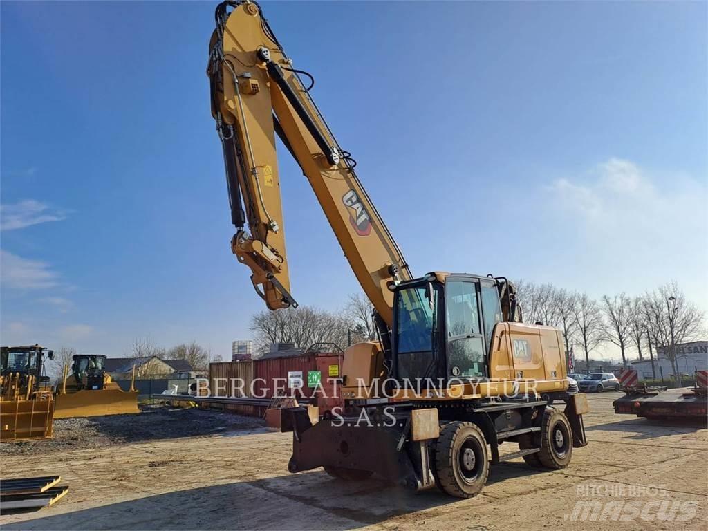CAT MH3024 Kolová rýpadla