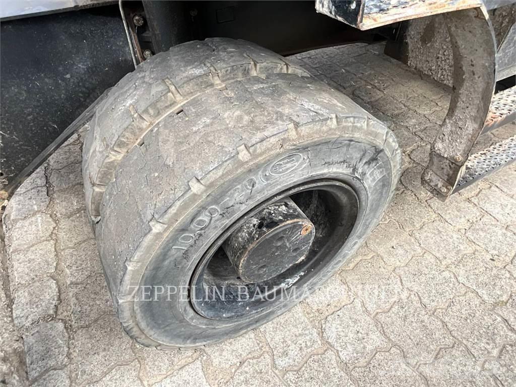 CAT MH3024-06C Demoliční rýpadla