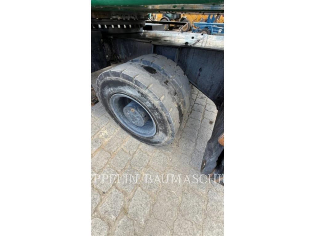 CAT MH3024-06C Demoliční rýpadla