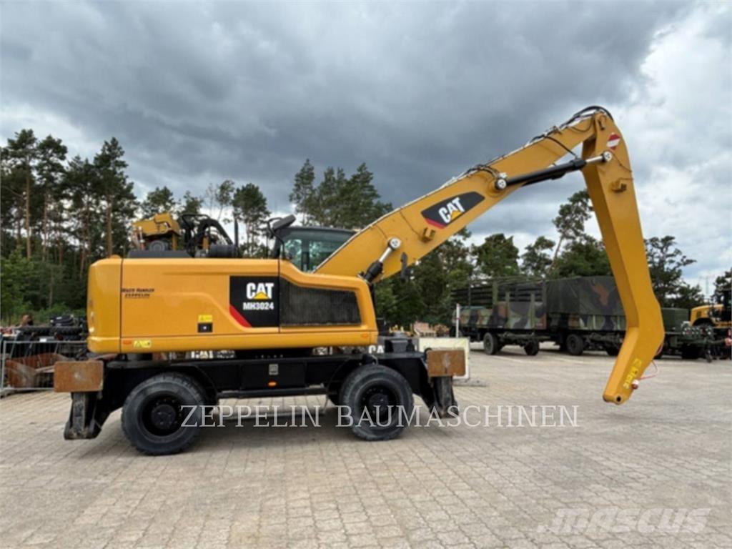 CAT MH3024-06C Demoliční rýpadla