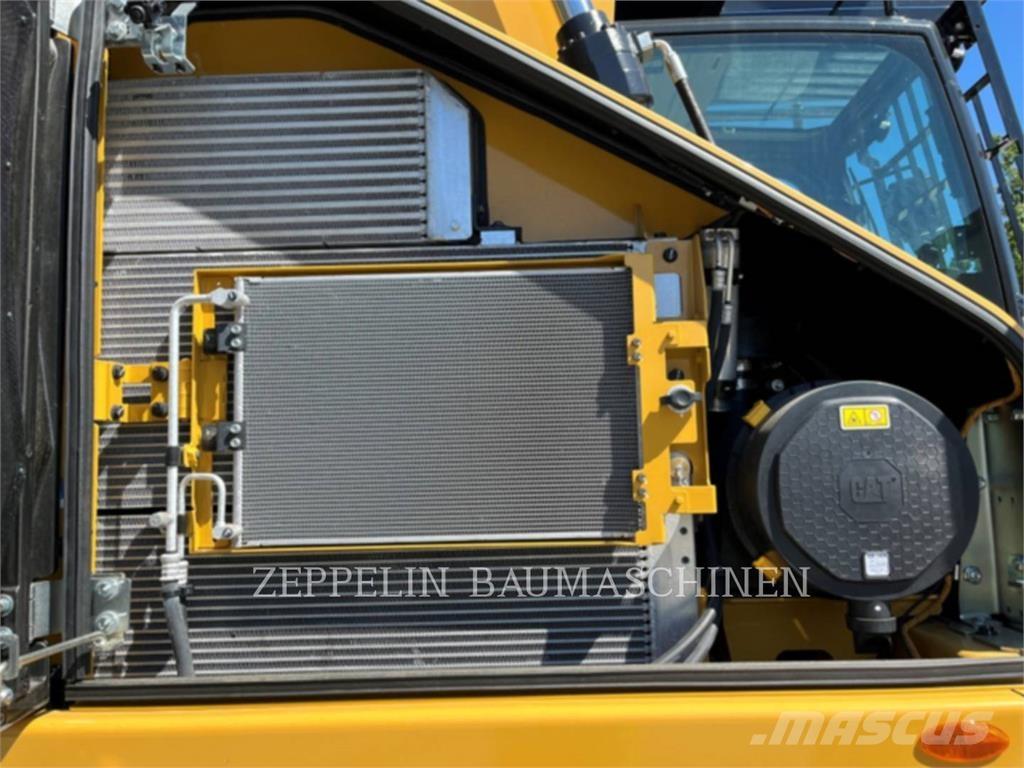 CAT MH3024-07A Demoliční rýpadla