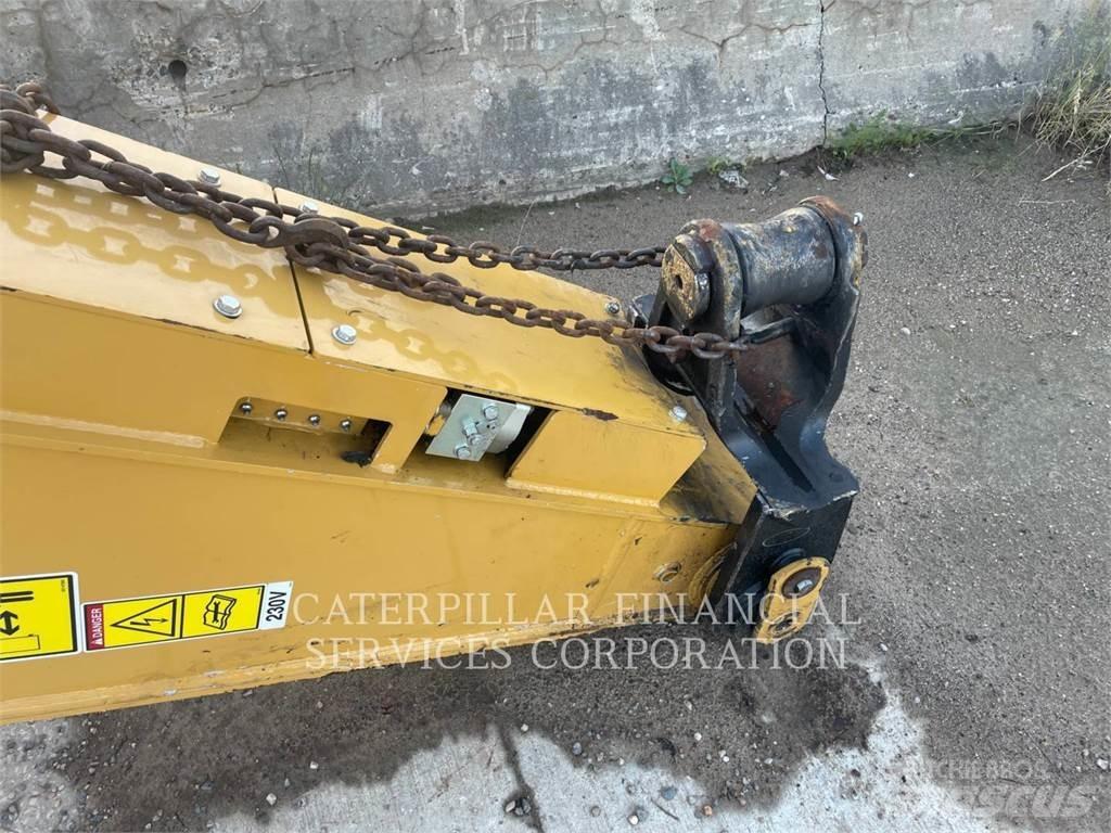CAT MH3250 Kolová rýpadla