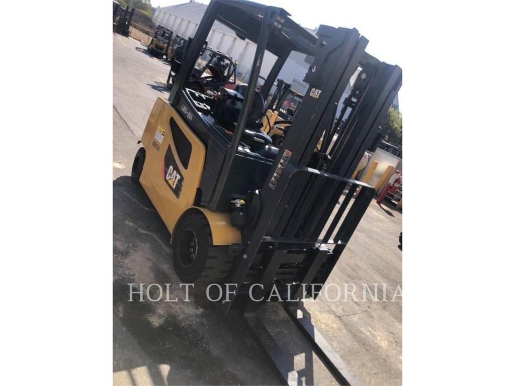 CAT MITSUBISHI 2EP6500 Akumulátorové vozíky