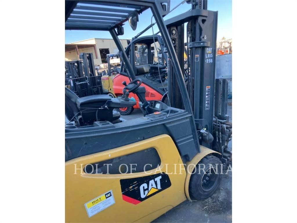 CAT MITSUBISHI 2EP6500 Akumulátorové vozíky