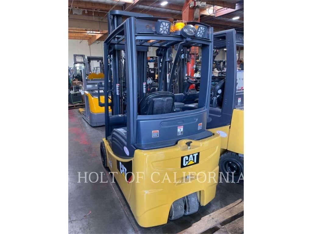 CAT MITSUBISHI 2ET4000 Akumulátorové vozíky
