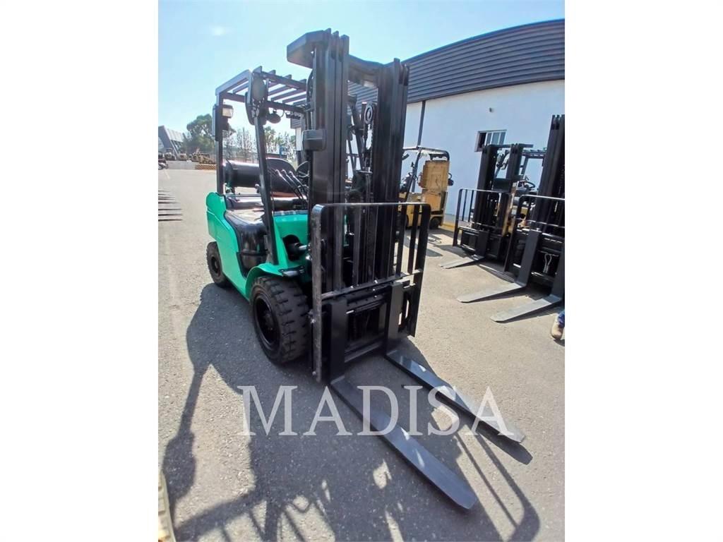 CAT MITSUBISHI FG30N-LP Další
