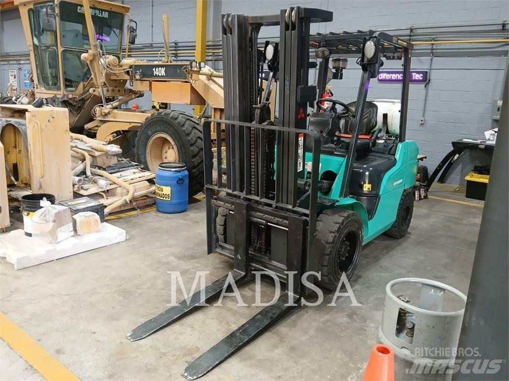 CAT MITSUBISHI FG30N-LP Další
