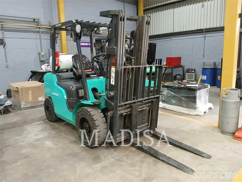 CAT MITSUBISHI FG30N-LP Další