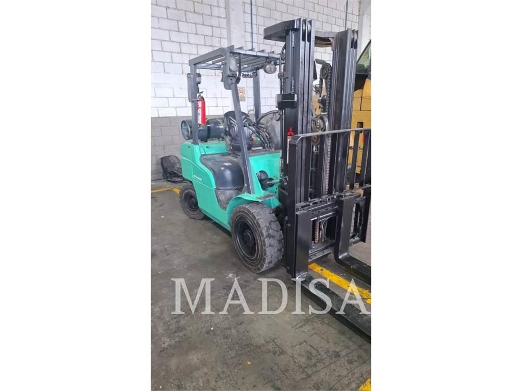 CAT MITSUBISHI FG30N-LP Další