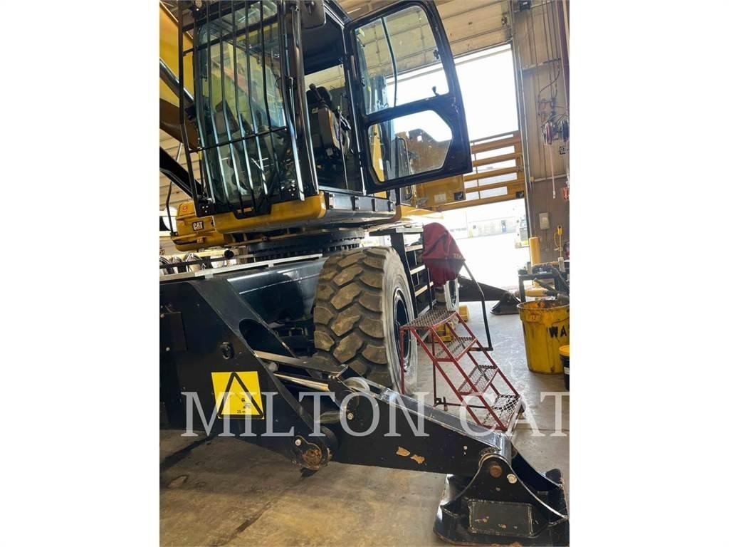 CAT MULTIDOCKER CH600 Demoliční rýpadla