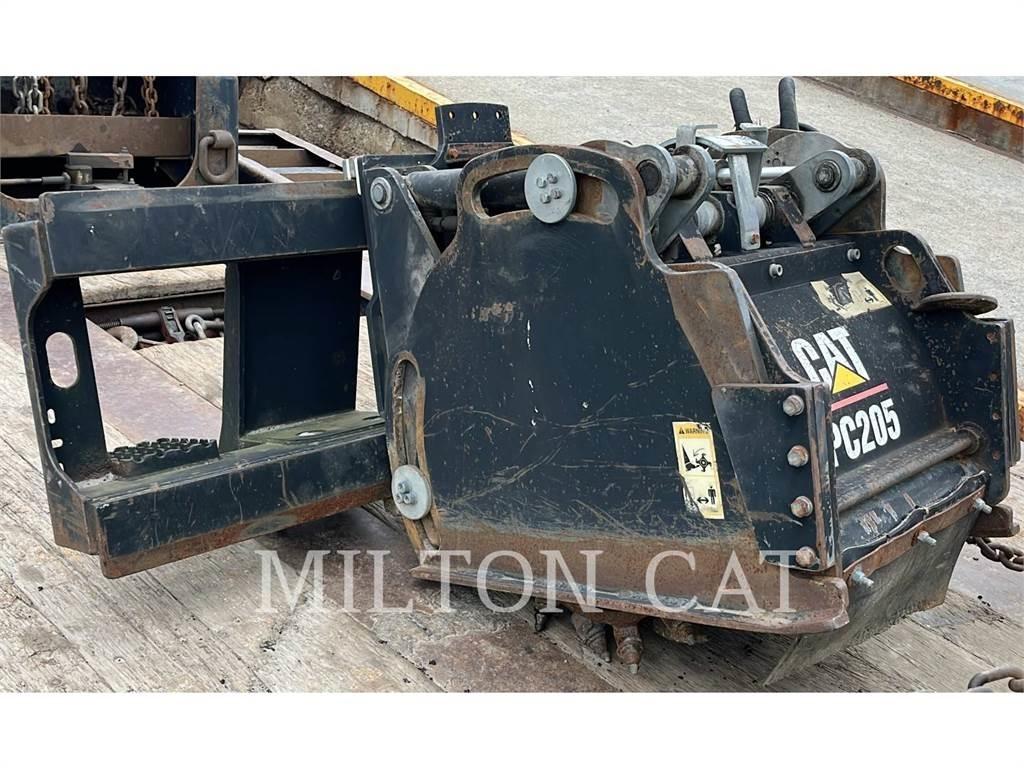 CAT PC205 COLD PLANER Silniční frézy