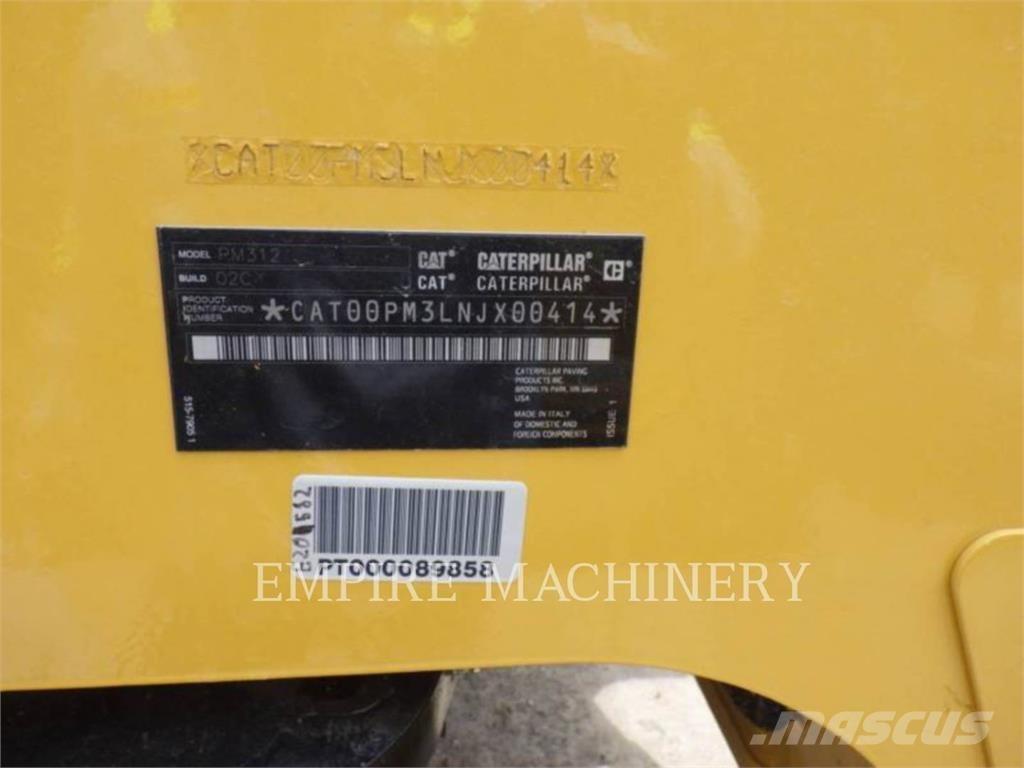 CAT PM312-02 Finišery