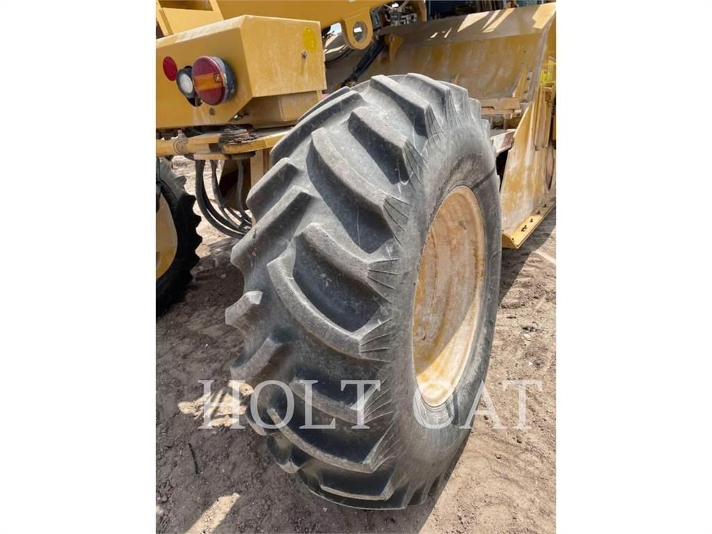 CAT RM400 Recyklátory asfaltu