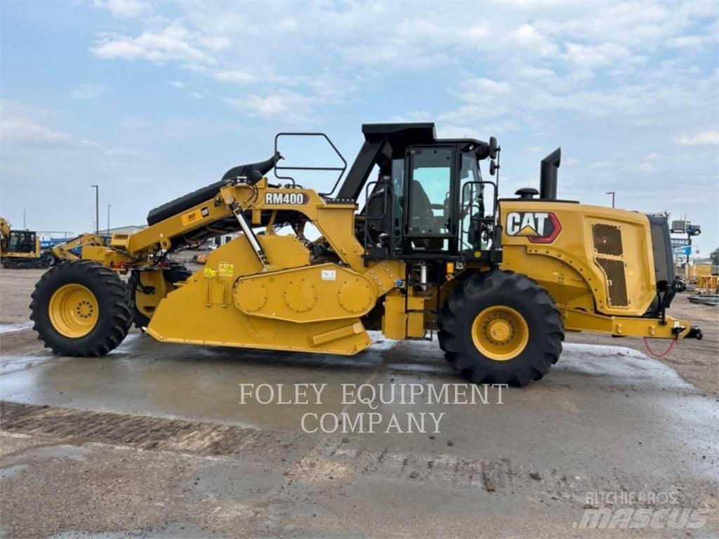 CAT RM400-01 Finišery