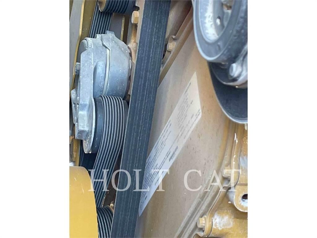 CAT RM400 CAB Recyklátory asfaltu