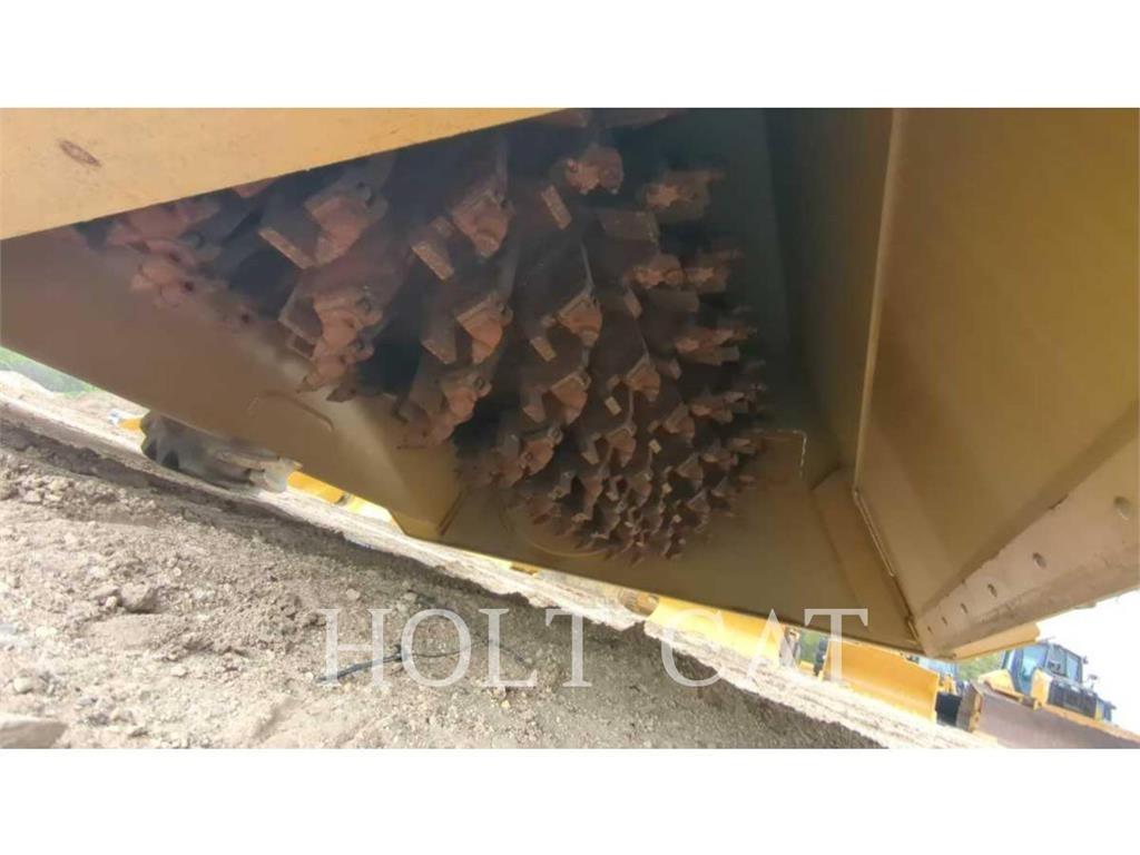 CAT RM400 CAB Recyklátory asfaltu