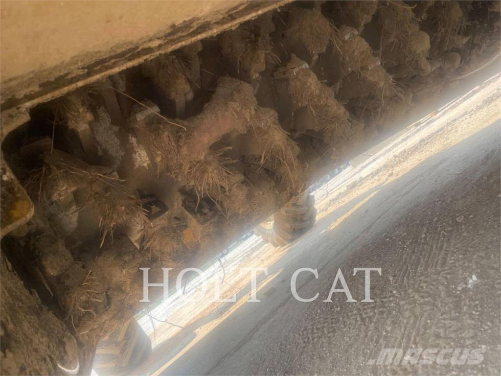 CAT RM400 CAB Recyklátory asfaltu