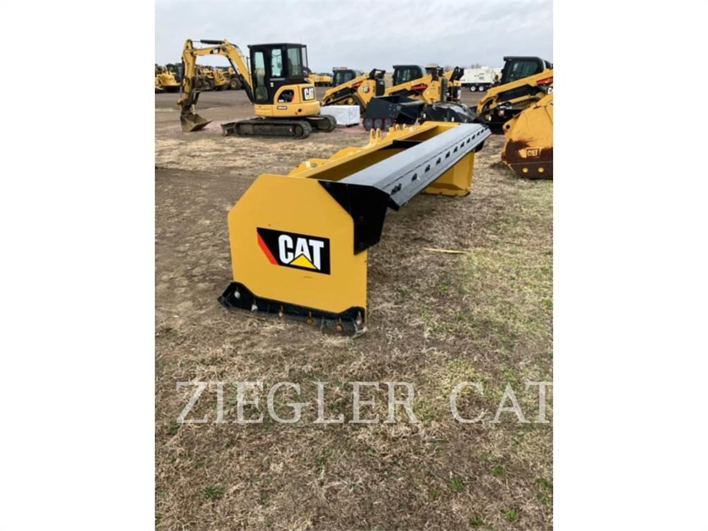 CAT STRAIT SNOW PUSHER Sněhové frézy