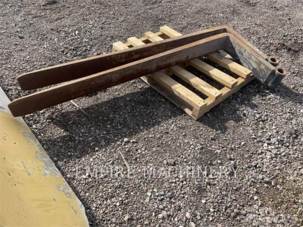 CAT TH-72TINE Vidlice