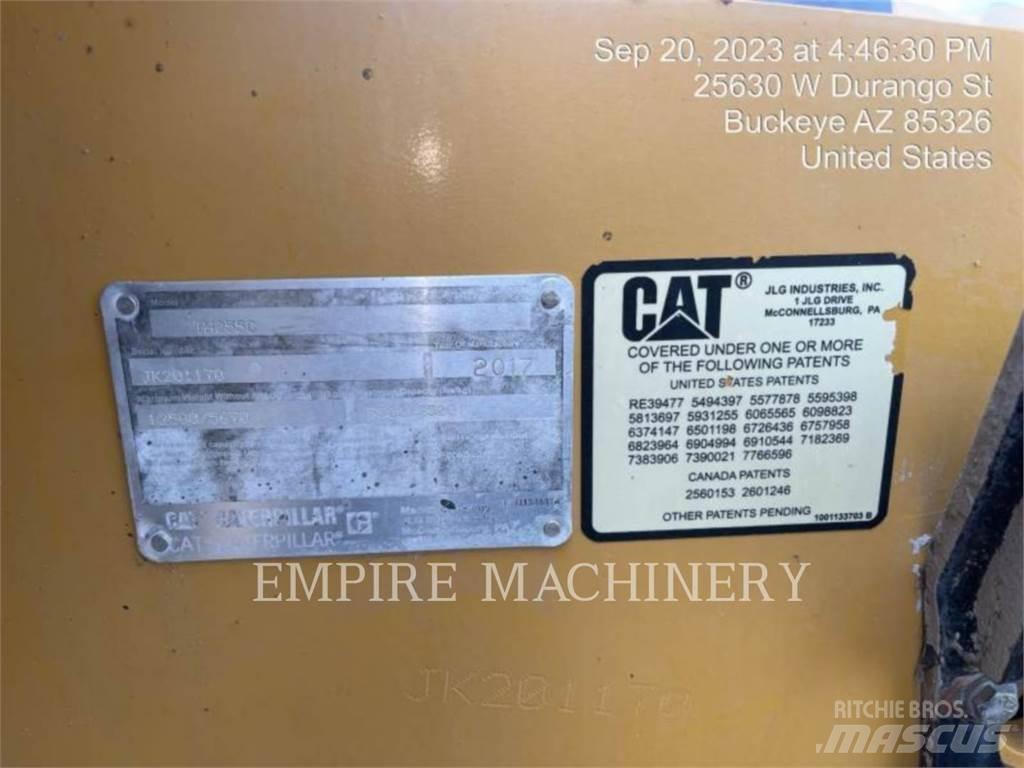 CAT TH255C Teleskopické manipulátory