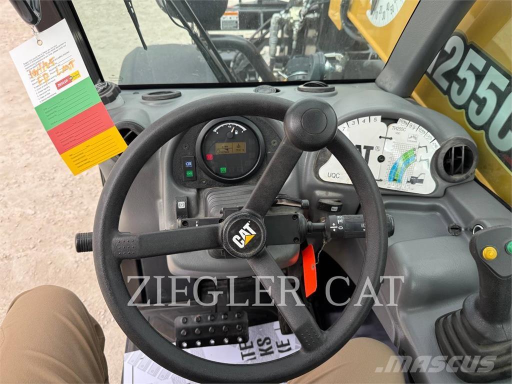 CAT TH255C Teleskopické manipulátory