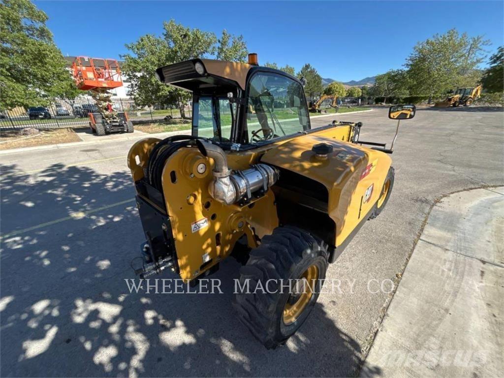 CAT TH255C CB Teleskopické manipulátory